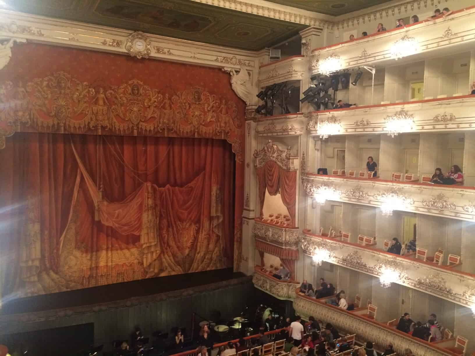 St. Petersburg ballet - where to see ballet in Russia