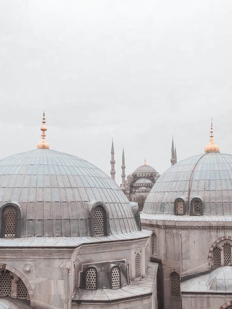 Instagrammable spots in Istanbul, Turkey | Photo guide by @lizatripsget