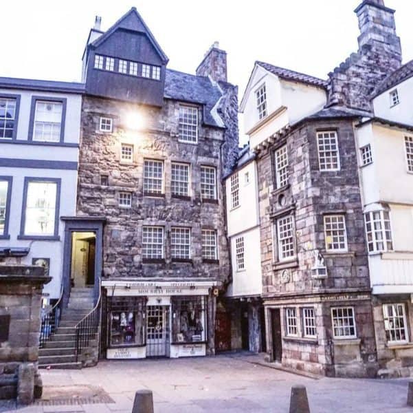 Most Instagrammable spots in Edinburgh, Scotland - tips from a local