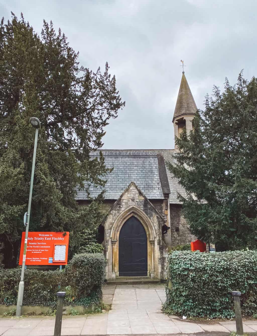 Living in East Finchley Things To Do, Safety and Rent. Is It Worth It?