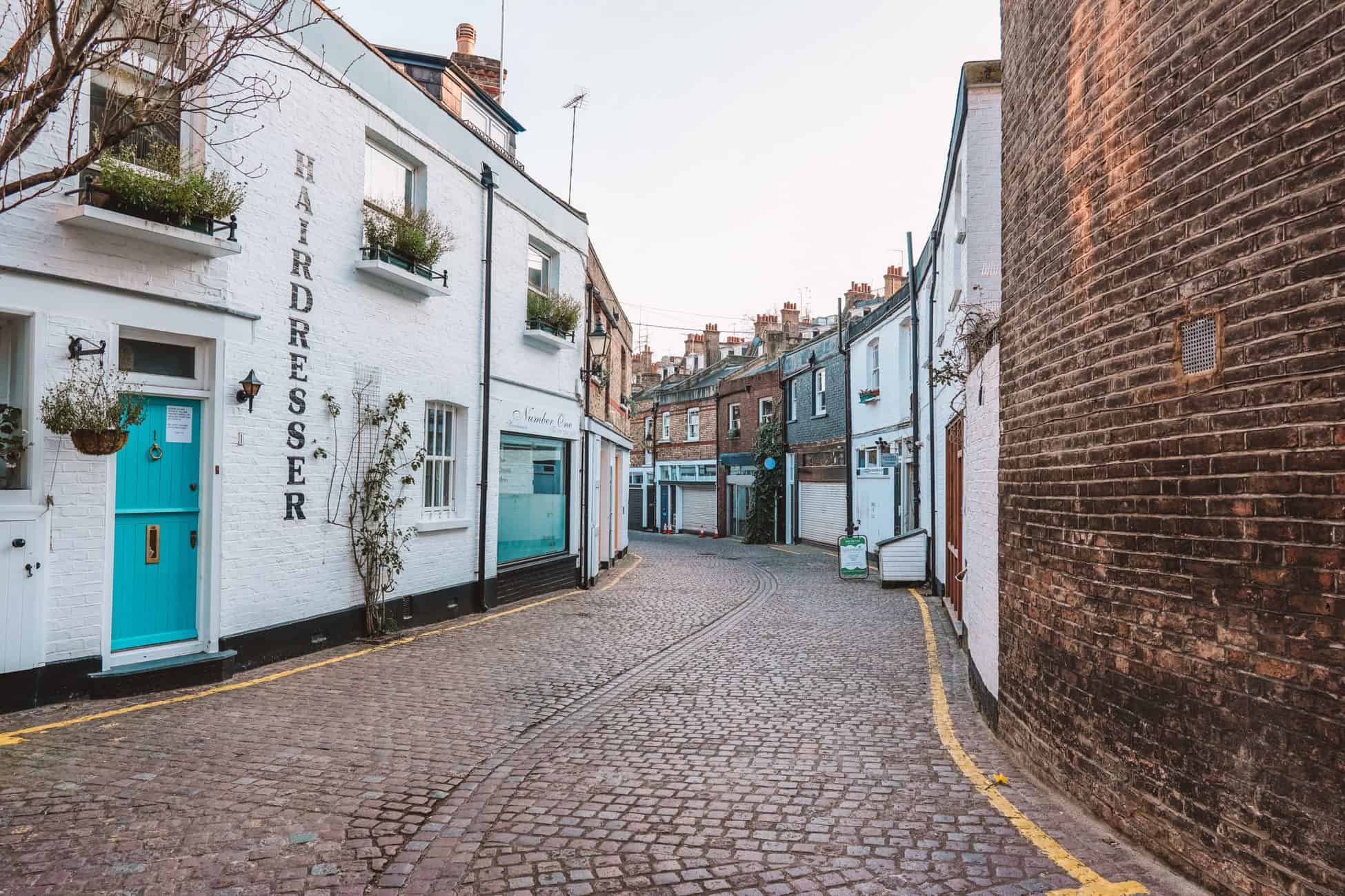 15+ London’s Prettiest Streets and Mews That You Should Visit ASAP