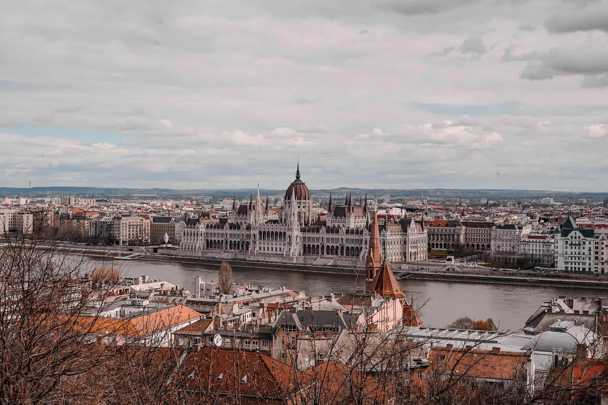 The Best Things to Do On a Weekend in Budapest (2-day Itinerary)
