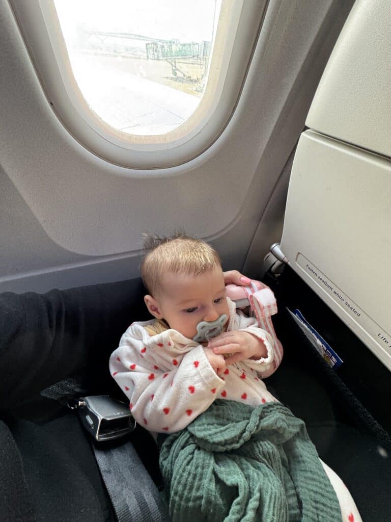 Volar a larga distancia con un bebé de 3 meses en British Airways: lo que realmente sucedió