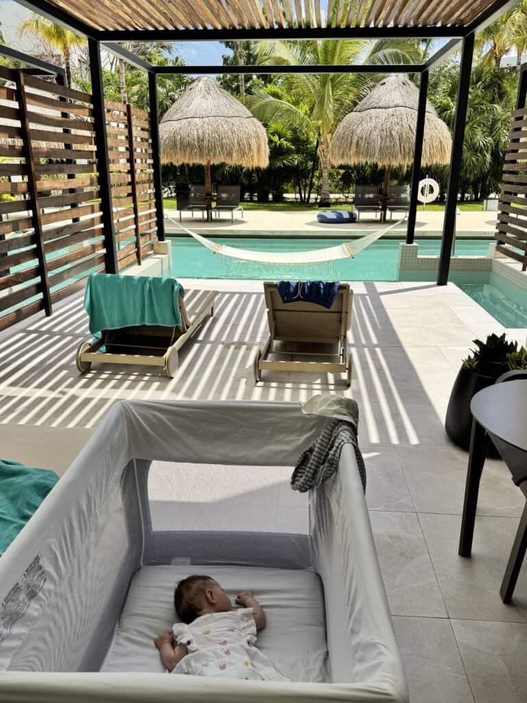 La mejor Playa Mujeres con un bebé: reseña honesta