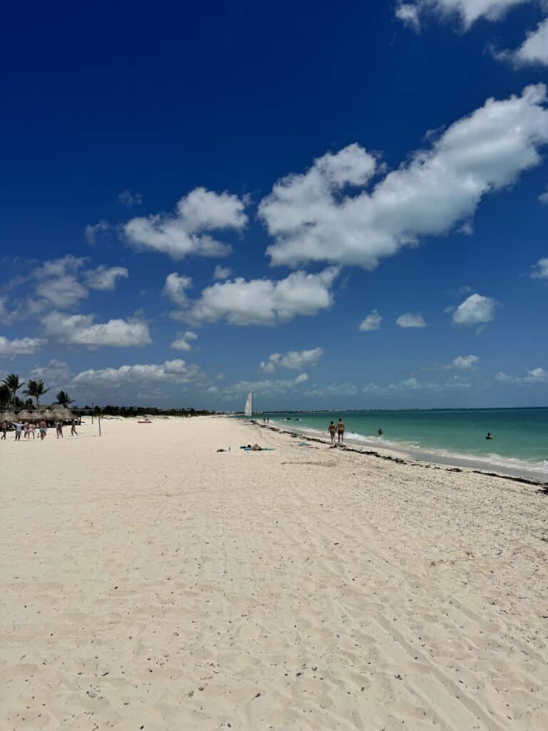 Los mejores hoteles de Cancún para bebés: comparación honesta (lo que realmente funciona)