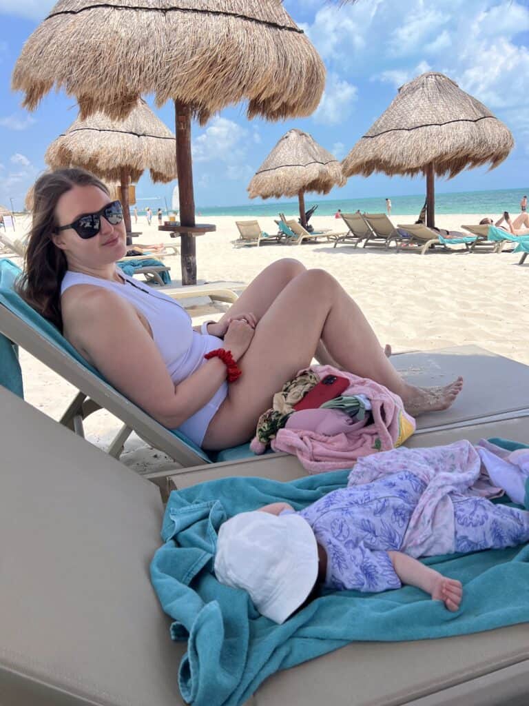 La mejor Playa Mujeres con un bebé: reseña honesta