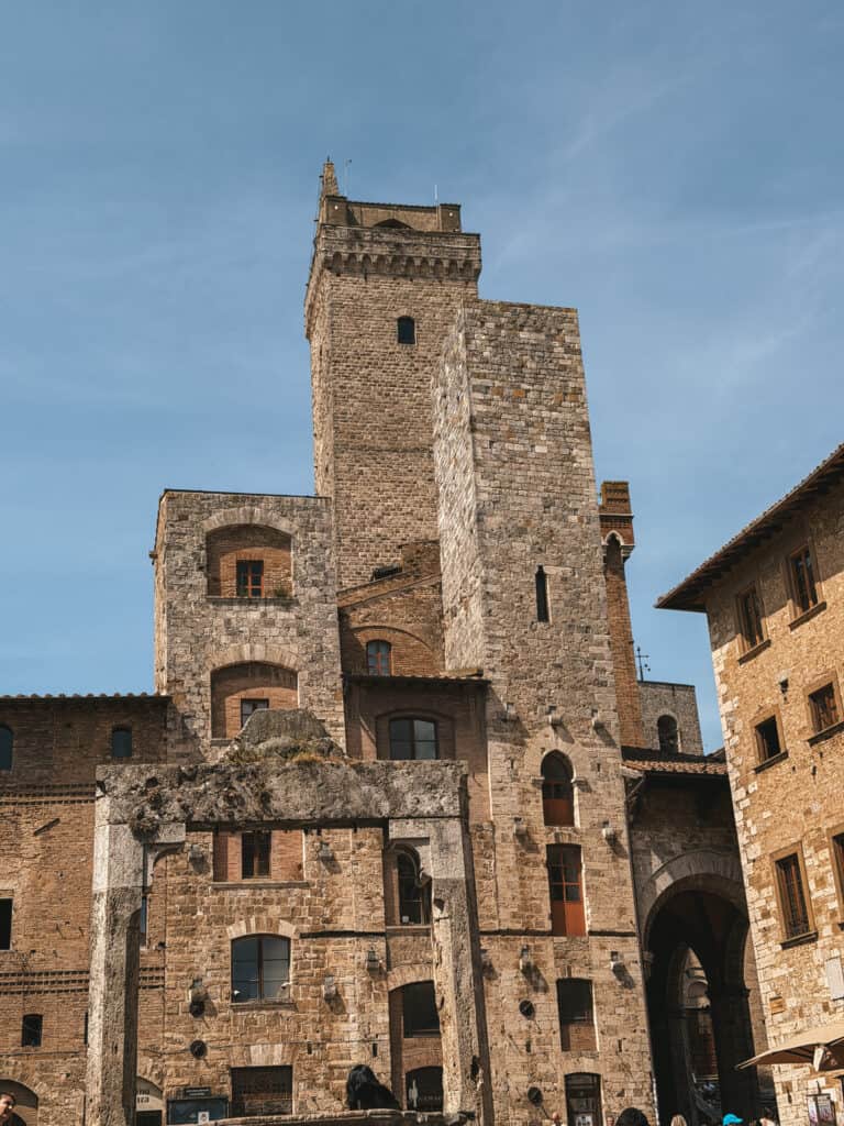 5 Days in Tuscany: Our Road Itinerary (San Gimignano, Siena & Volterra)