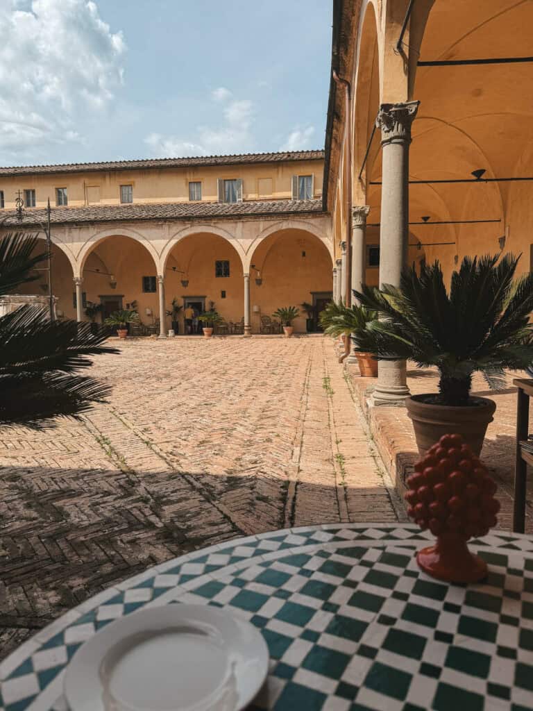 5 Days in Tuscany: Our Road Itinerary (San Gimignano, Siena & Volterra)